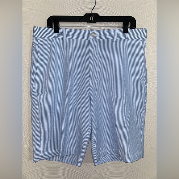 Walter Hagen 11 Golf Shorts Mens 36 Seersucker Blue Stripe Stretch Breathable - Picture 1 of 7